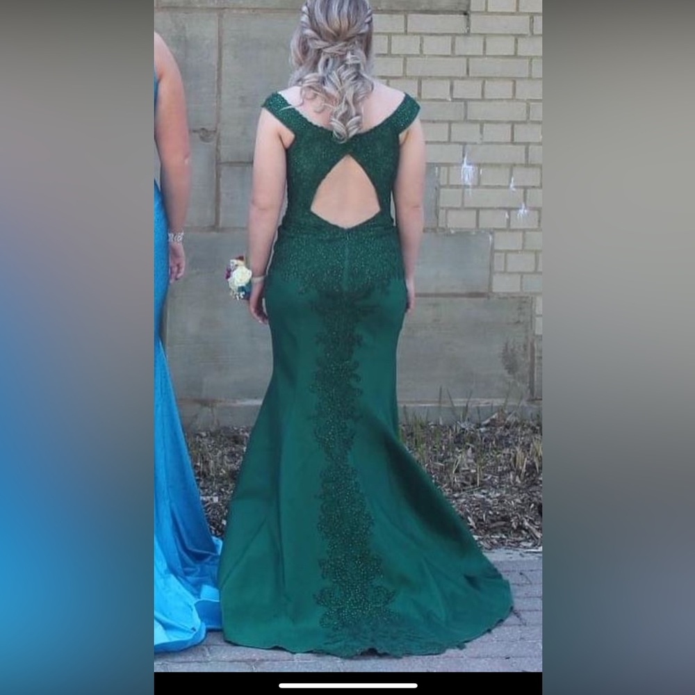Green prom dress - Picture 3 of 6